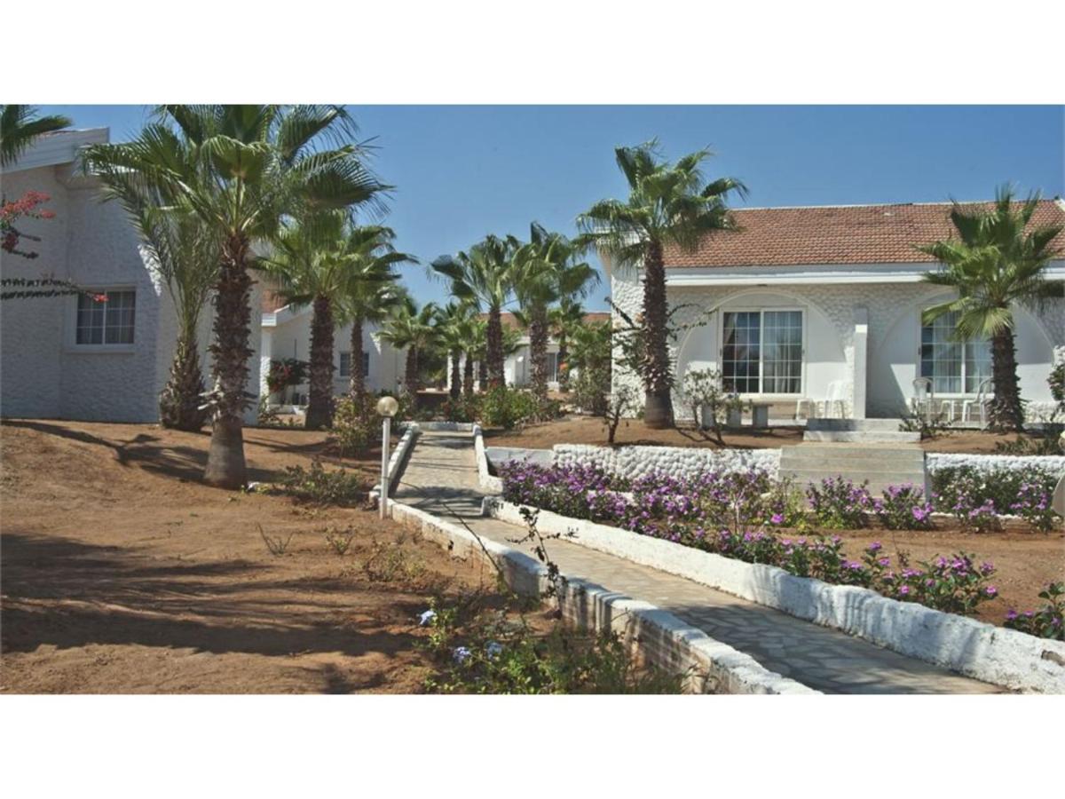 Long Beach Villas Фамагуста Екстериор снимка